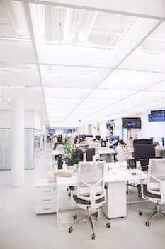 Quelle est la différence entre abandon de poste et démission ?