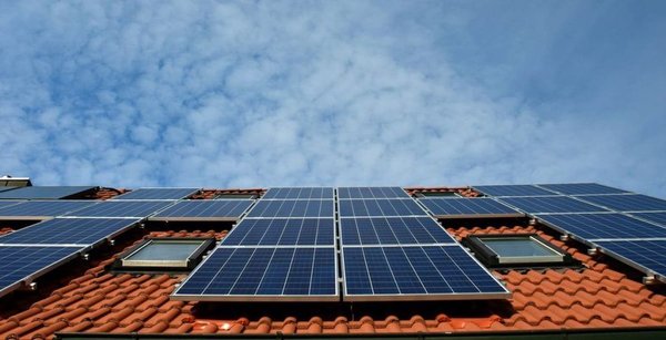 Le panneau solaire hybride : quelles particularités ?